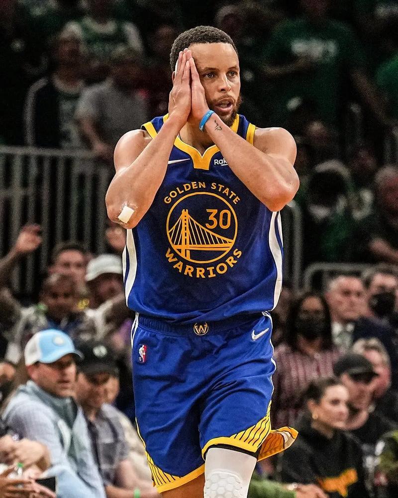 红线与阵容 红线与阵容