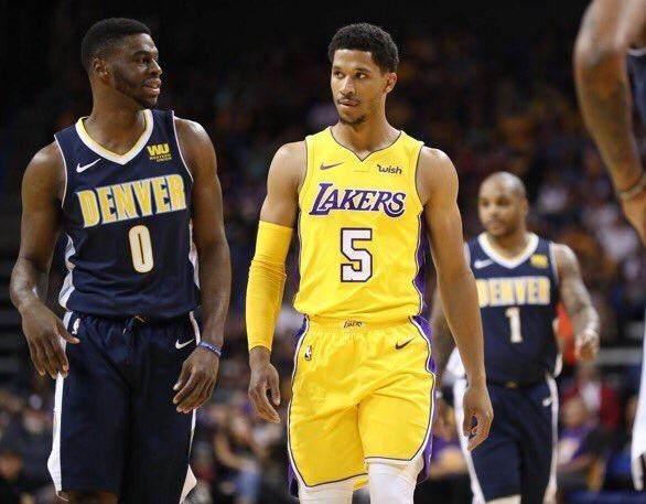 他在右侧既 他在右侧既