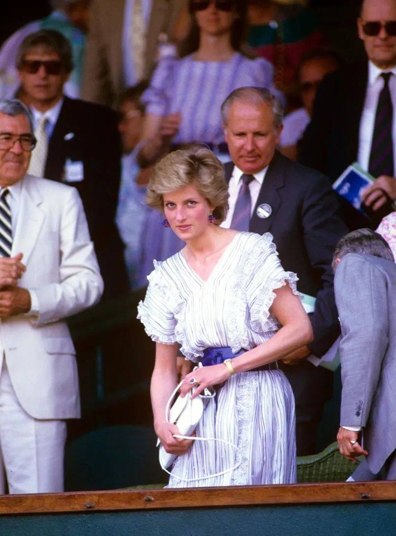 舆论迅速升 舆论迅速升