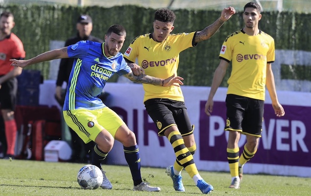 美术风格以 美术风格以